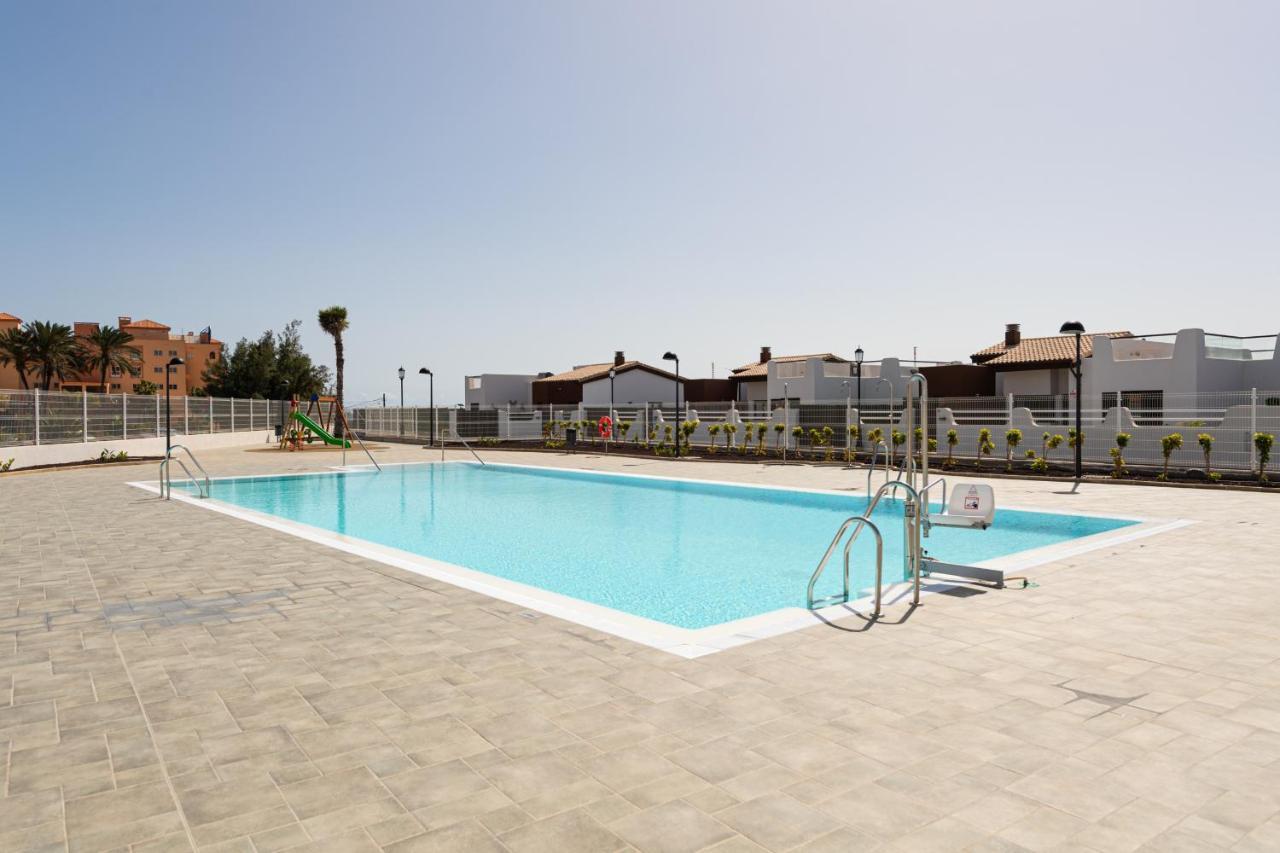 Homeforguest Apartamento En Residencia De Lujo Con Terraza Y Piscina La Guirra Esterno foto